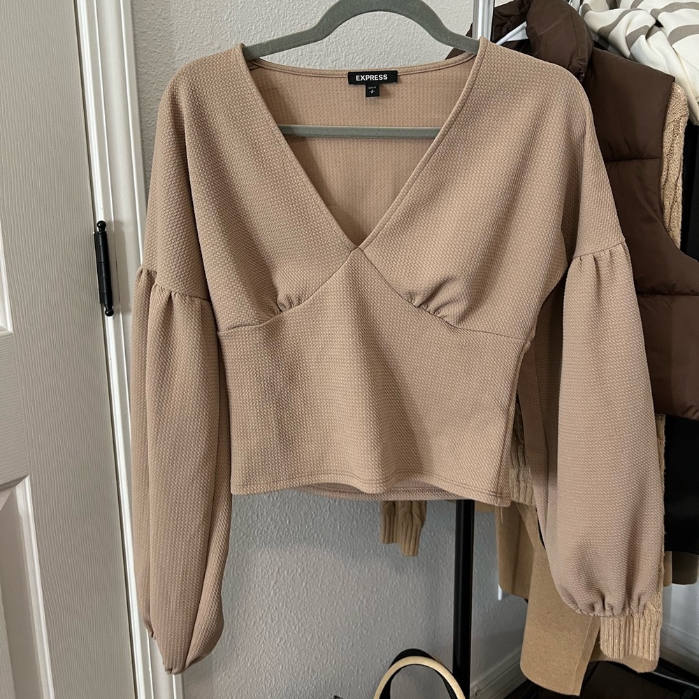 Balloon sleeve top from Express